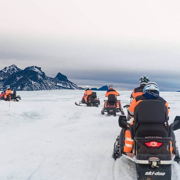Winterabenteuer Island: Polarlichter & ewige Gletscher